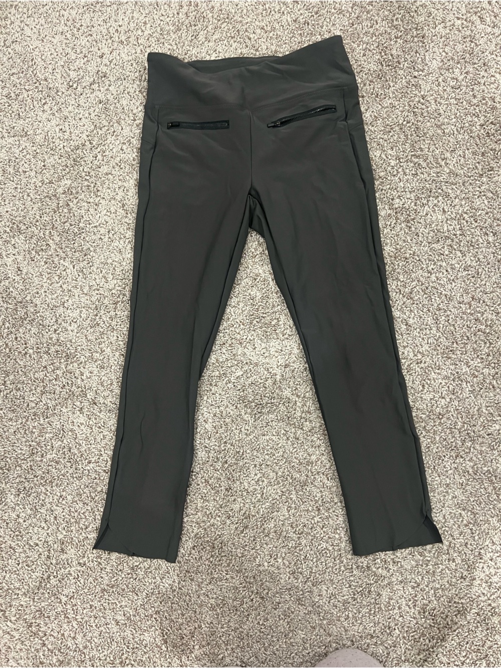 Athleta Black crop pants with front zip pocket